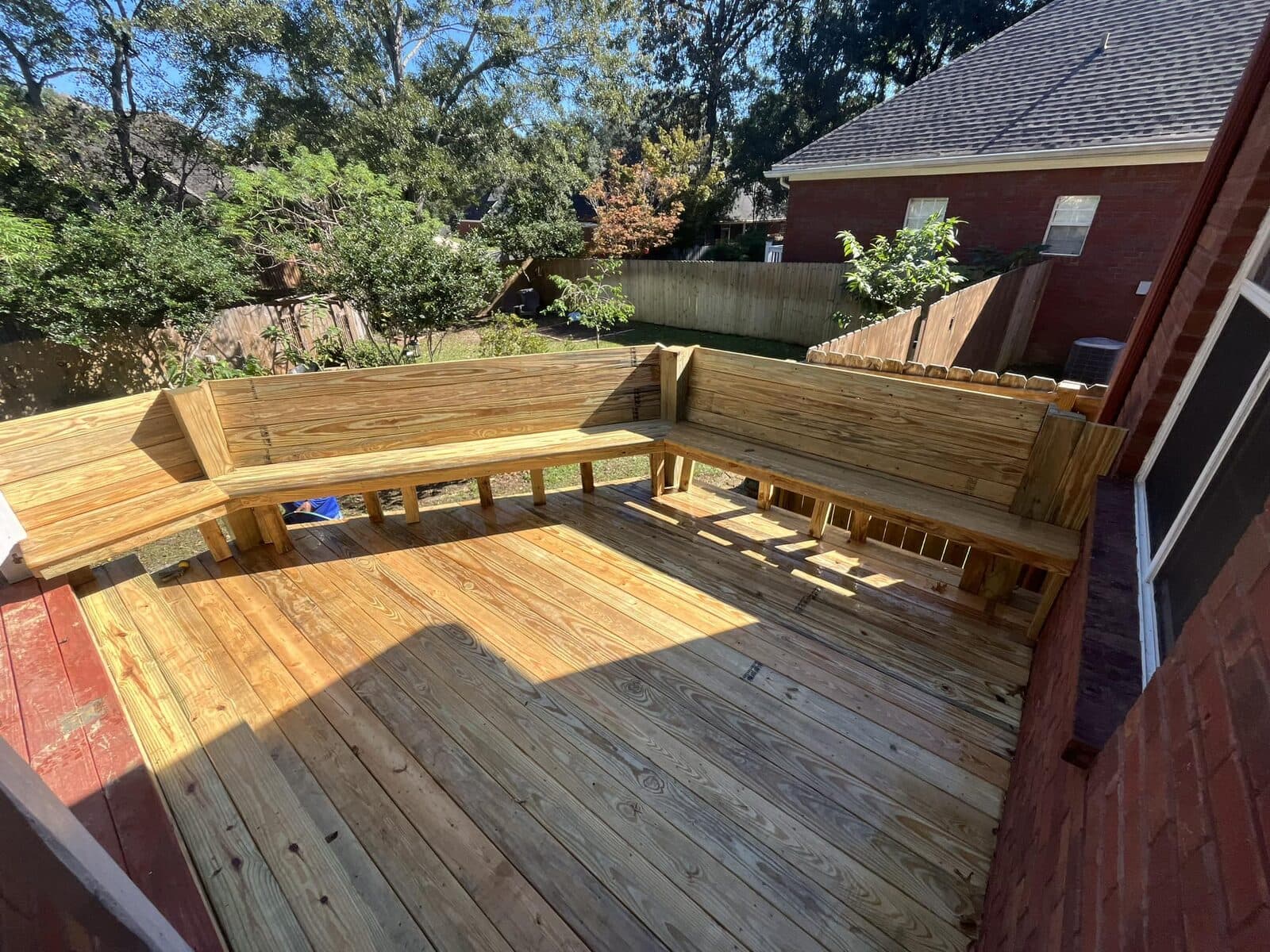 Custom fence built by Azalea City Fence